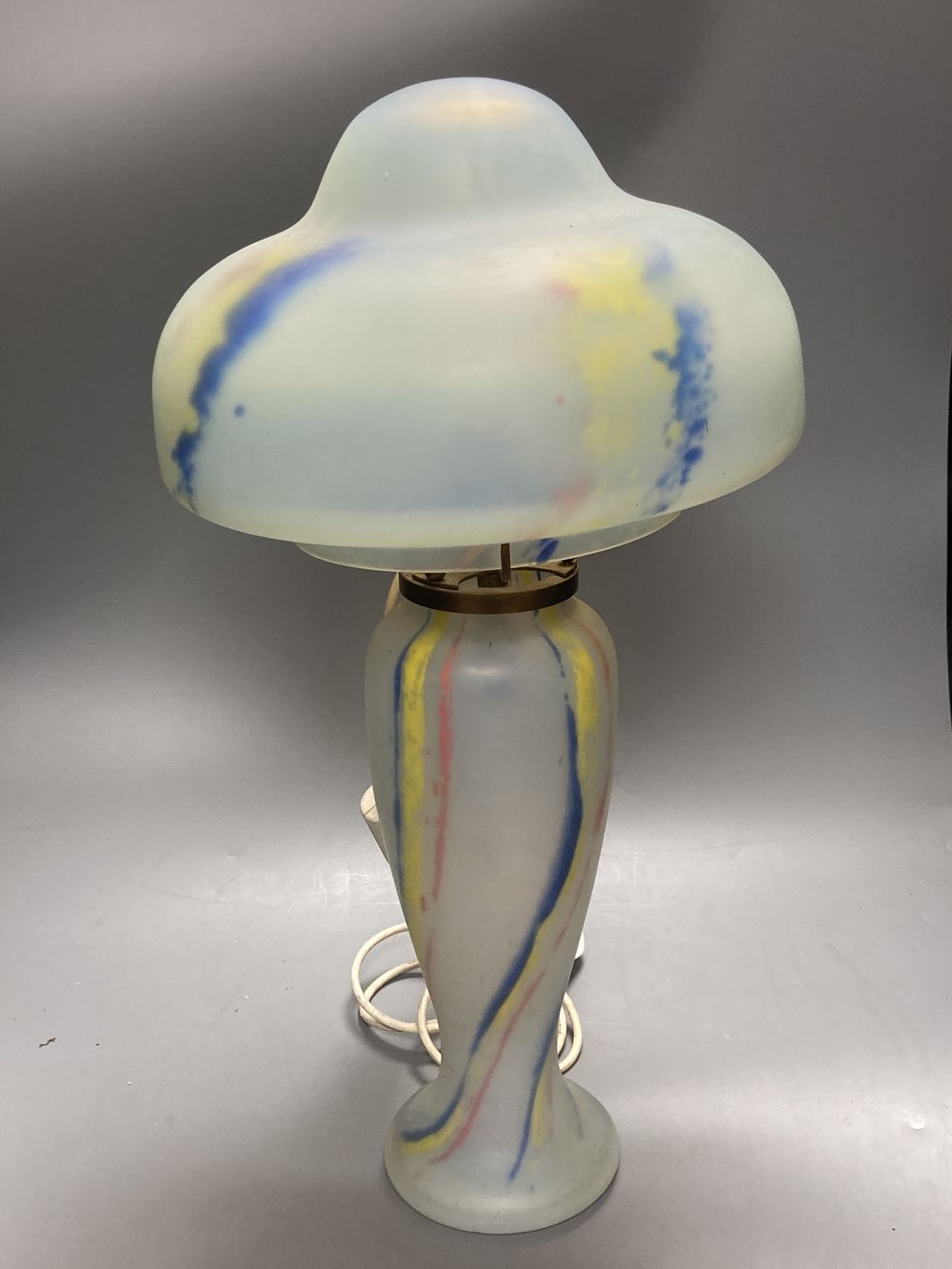 An Sabino Verrier dart marbled glass mushroom lamp, script signature underside, overall 53cm